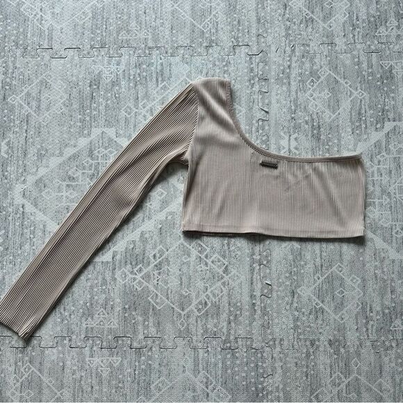 Maniere de Voir One Sleeve Ribbed Neutral Minimalist Beige Crop Top Size 12 UK - Picture 7 of 9